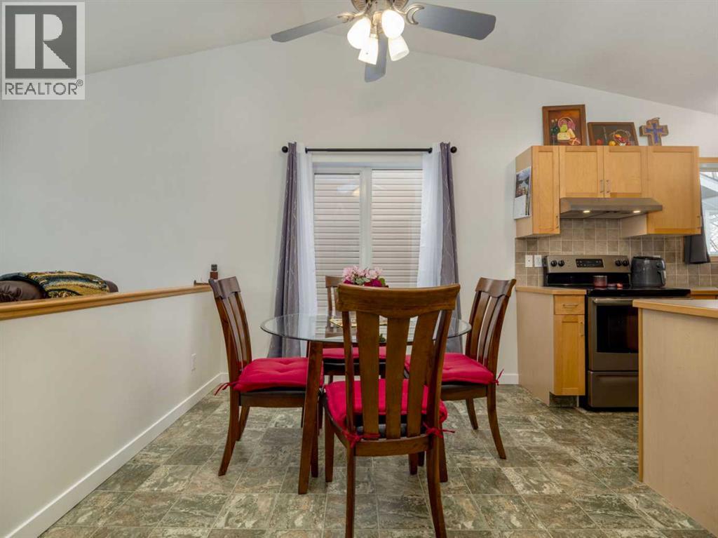 152 Blackfoot Circle W, Lethbridge, Alberta  T1K 7T4 - Photo 11 - A2294183