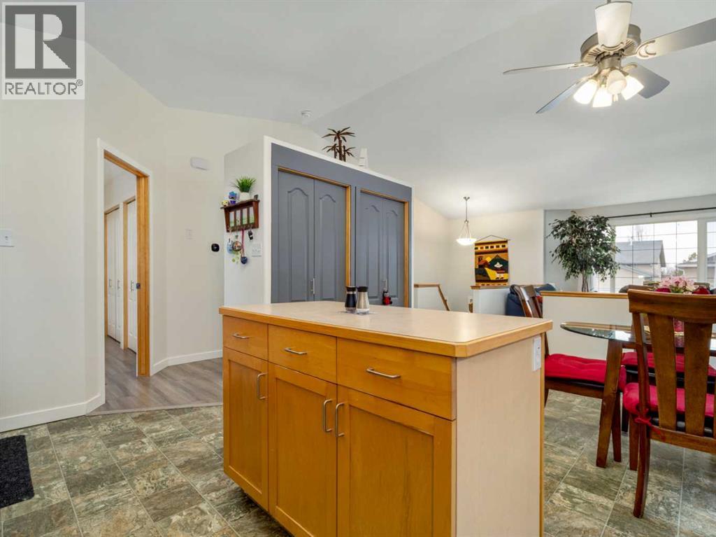 152 Blackfoot Circle W, Lethbridge, Alberta  T1K 7T4 - Photo 16 - A2294183