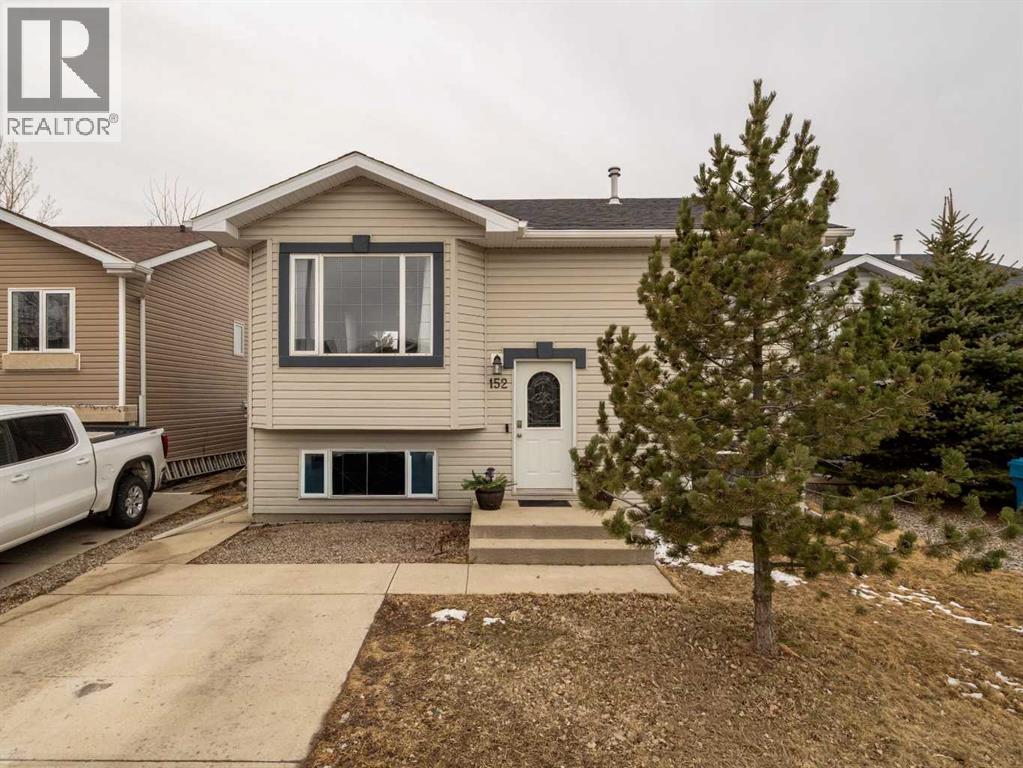 152 Blackfoot Circle W, Lethbridge, Alberta  T1K 7T4 - Photo 2 - A2294183