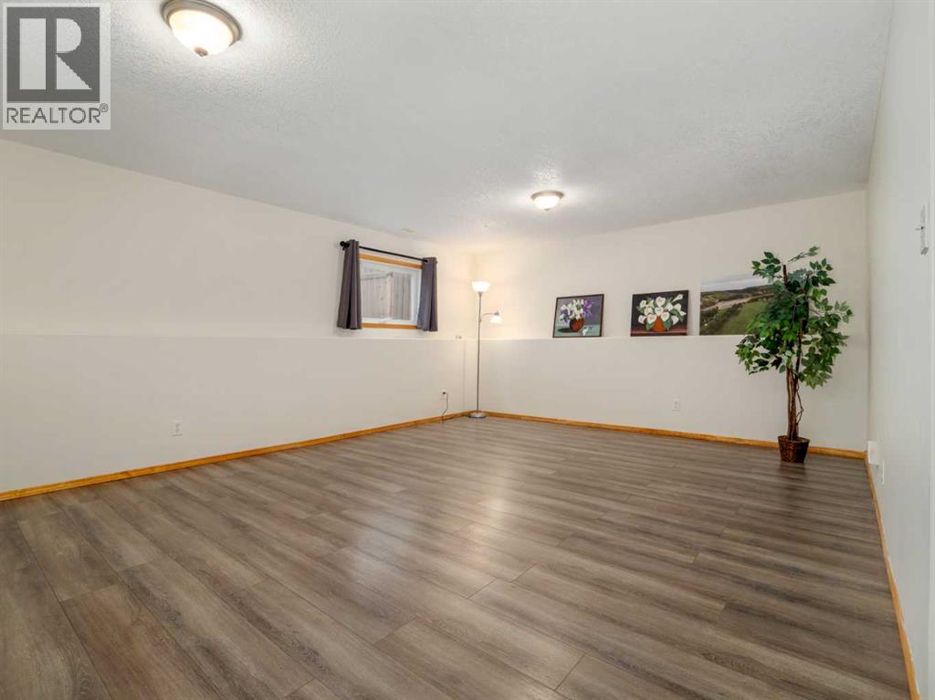 152 Blackfoot Circle W, Lethbridge, Alberta  T1K 7T4 - Photo 29 - A2294183