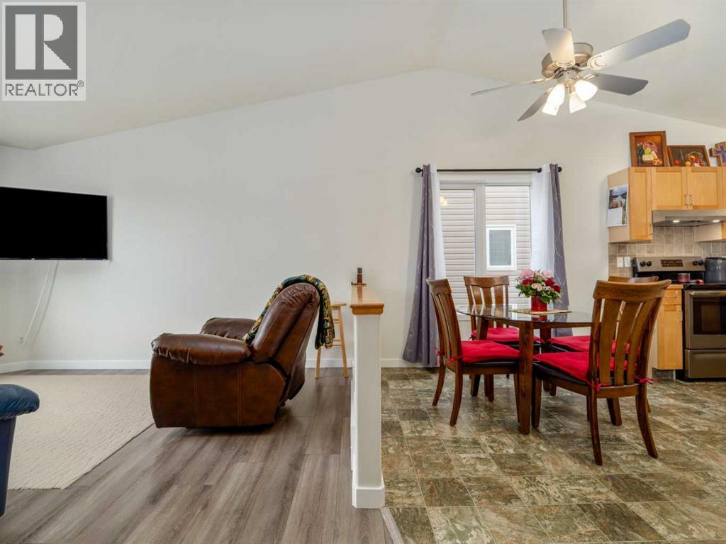 152 Blackfoot Circle W, Lethbridge, Alberta  T1K 7T4 - Photo 6 - A2294183