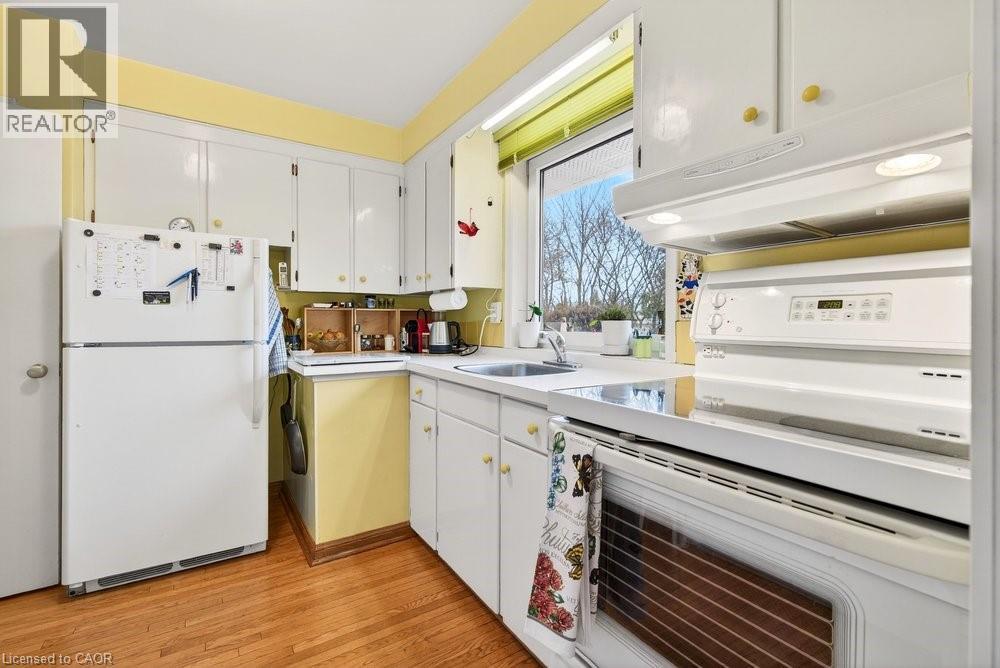 387 Walton Street, Oakville, Ontario  L6K 1R7 - Photo 15 - 40813058