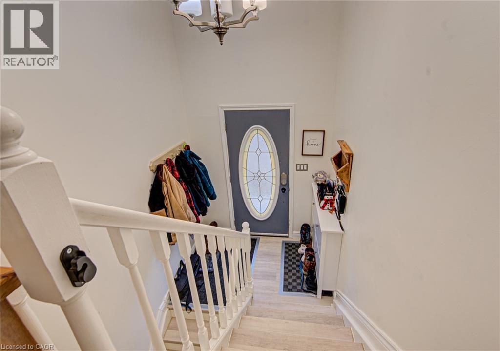 18 Gilston Parkway, Paris, Ontario  N3L 3K6 - Photo 4 - 40812988