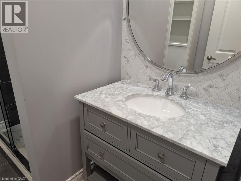 132 Pine Drive, Stoney Creek, Ontario  L8G 3B7 - Photo 12 - 40812963