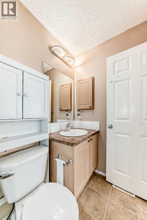 79 Saddlebrook Common Ne, Calgary, Alberta  T3J 0J6 - Photo 26 - A2287147