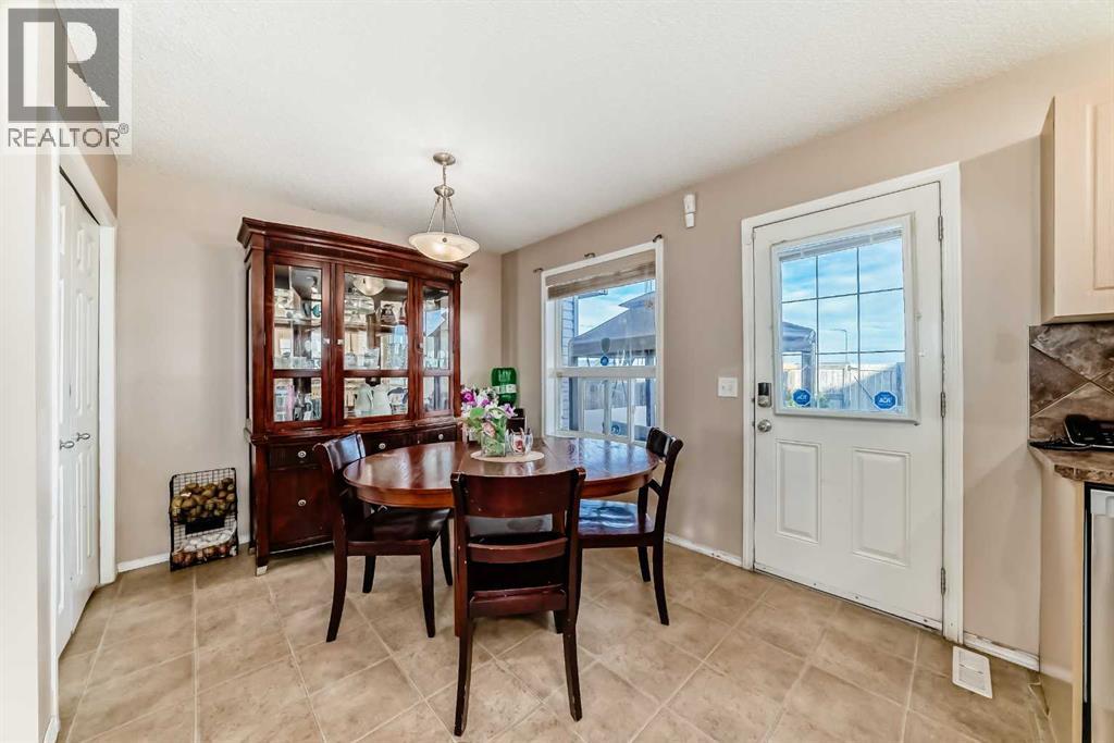 79 Saddlebrook Common Ne, Calgary, Alberta  T3J 0J6 - Photo 9 - A2287147