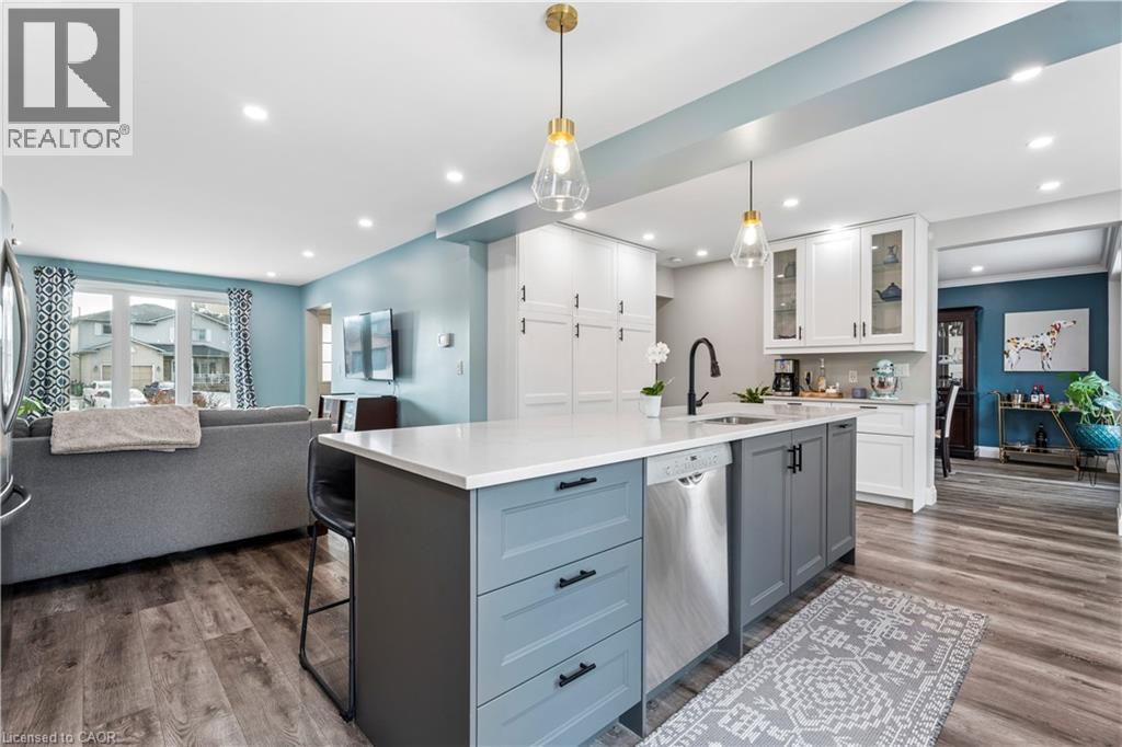 18 Marisa Court, Hamilton, Ontario  L9A 5E5 - Photo 6 - 40812852