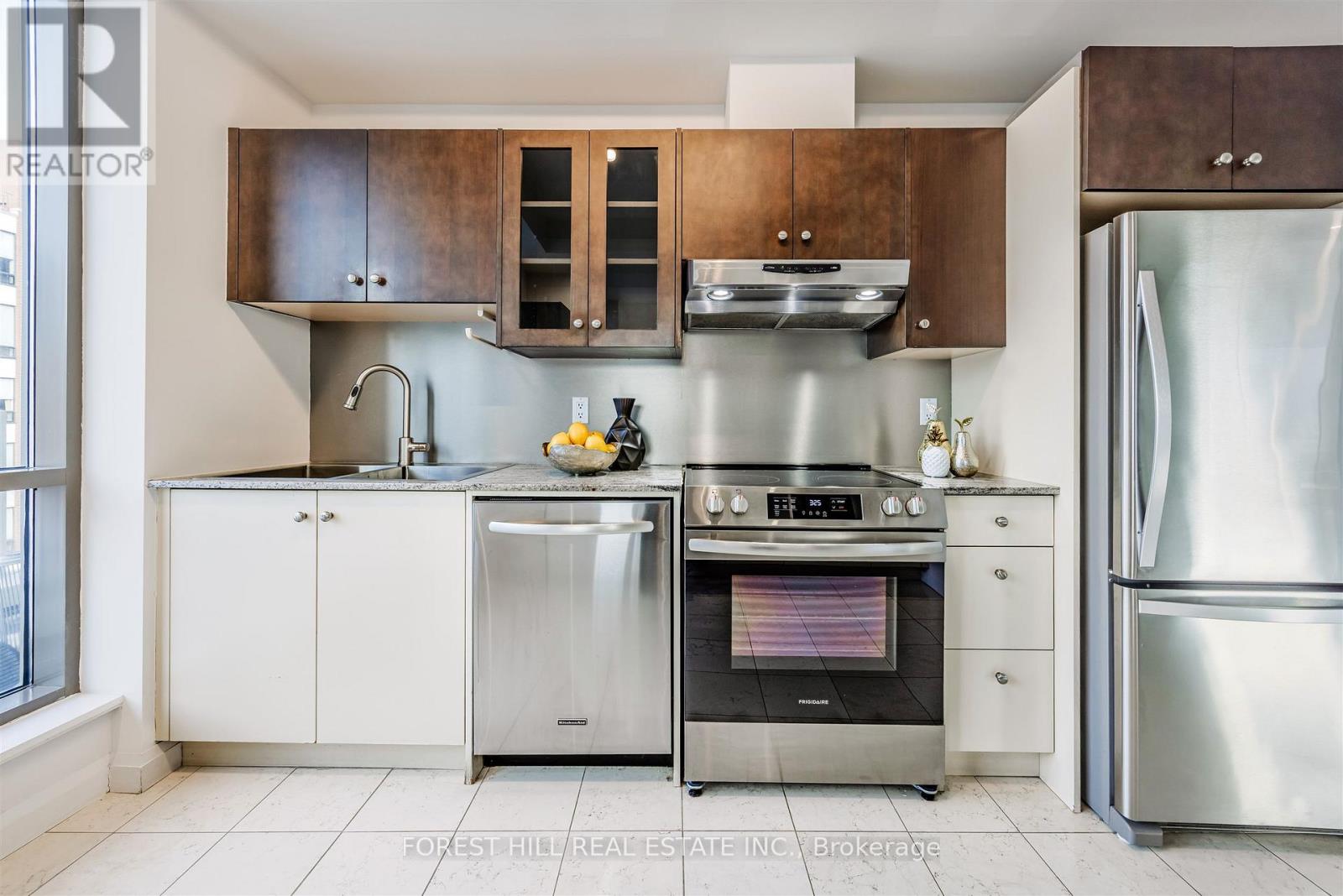 501 - 3 Mcalpine Street, Toronto, Ontario  M5R 3T5 - Photo 35 - C12893190