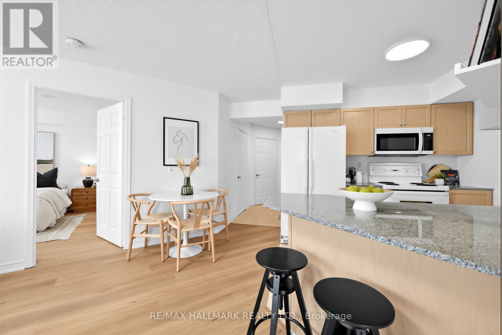 211 - 1730 Eglinton Avenue E, Toronto (Victoria Village), Ontario  M4A 1J7 - Photo 10 - C12893234