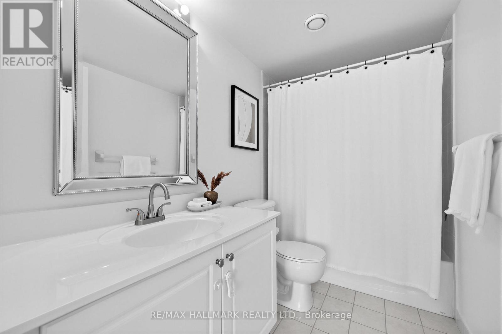 211 - 1730 Eglinton Avenue E, Toronto (Victoria Village), Ontario  M4A 1J7 - Photo 25 - C12893234