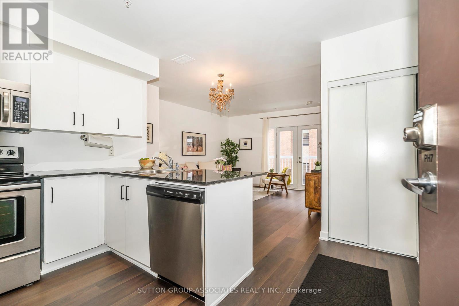 Ph7 - 539 Jarvis Street, Toronto, Ontario  M4Y 2H7 - Photo 2 - C12893242