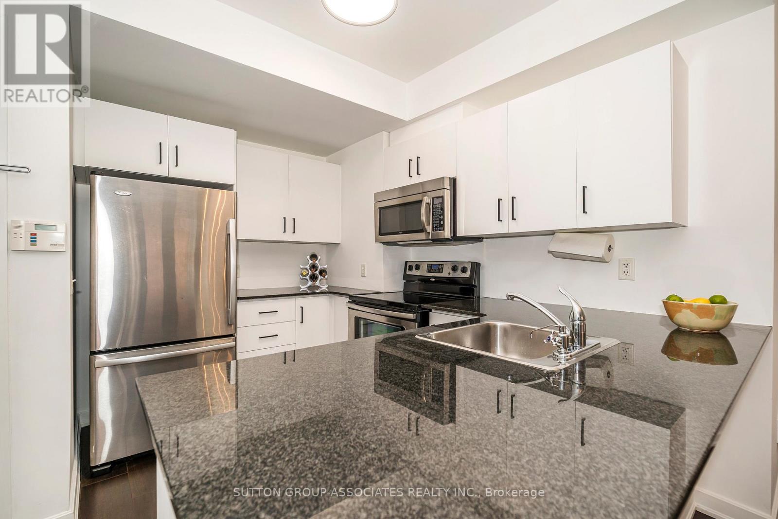 Ph7 - 539 Jarvis Street, Toronto, Ontario  M4Y 2H7 - Photo 5 - C12893242