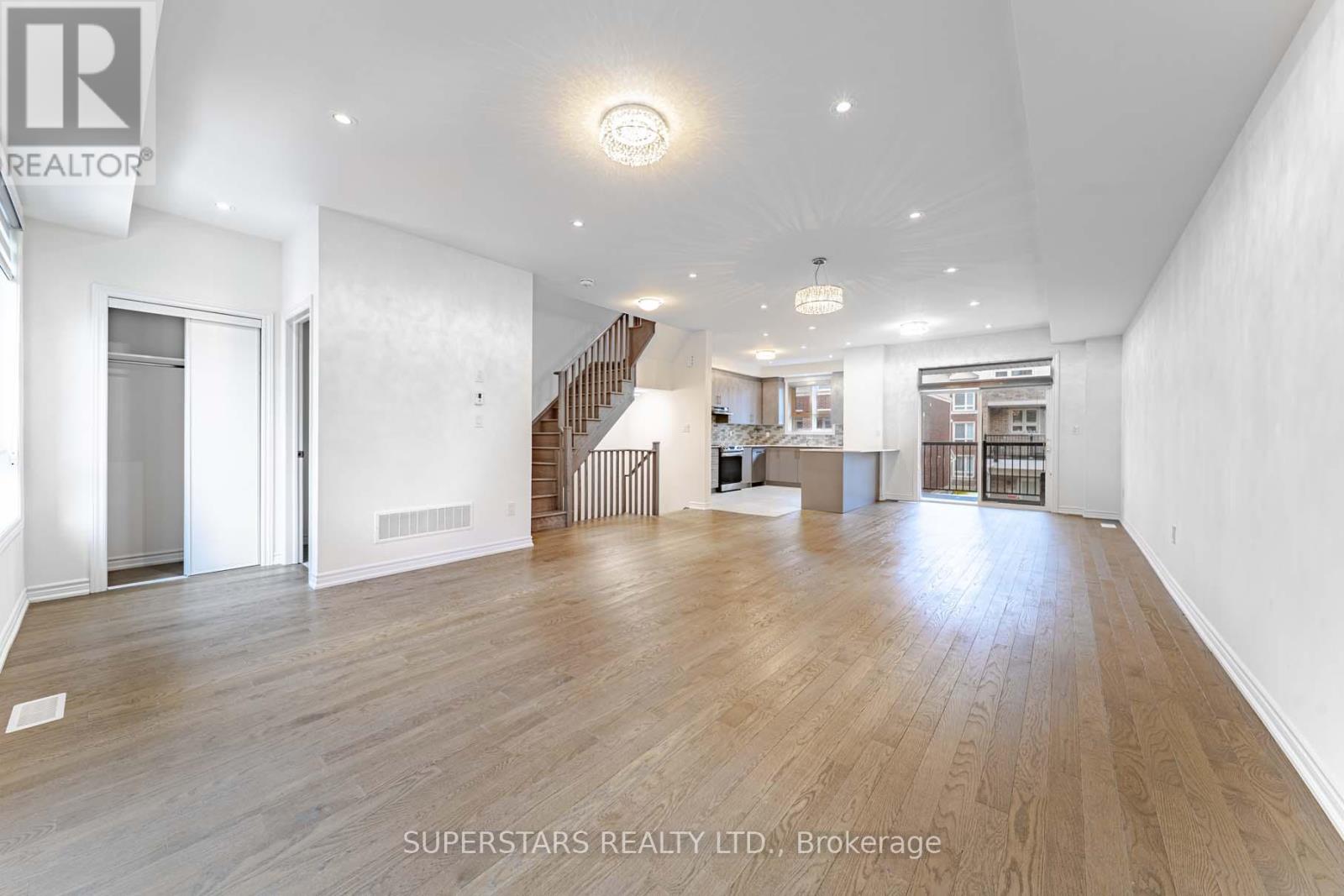 63 Massachusetts Lane, Markham, Ontario  L6E 0V6 - Photo 8 - N12893248