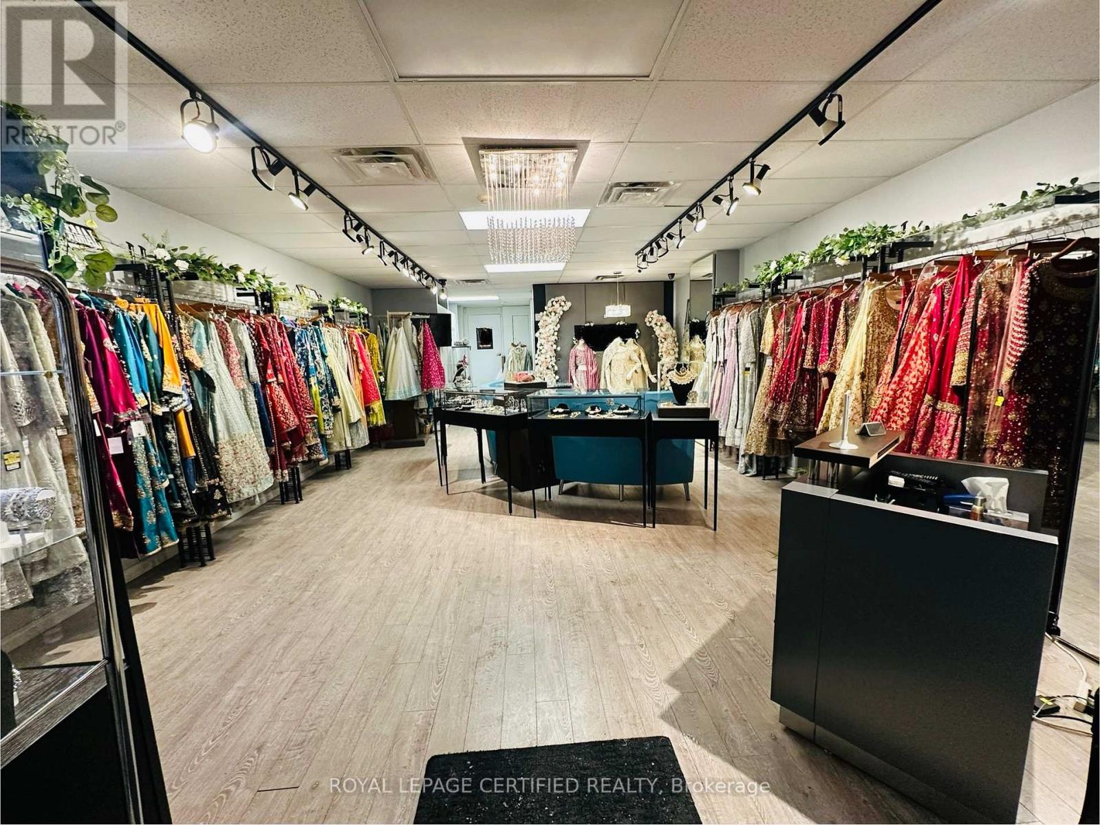 2 - 525 Thompson Road, Milton (Cl Clarke), Ontario  L9T 7Z1 - Photo 4 - W12893186