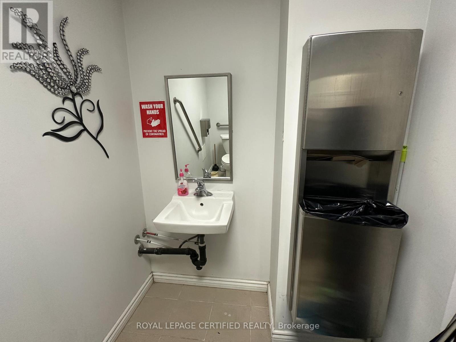 2 - 525 Thompson Road, Milton (Cl Clarke), Ontario  L9T 7Z1 - Photo 8 - W12893186