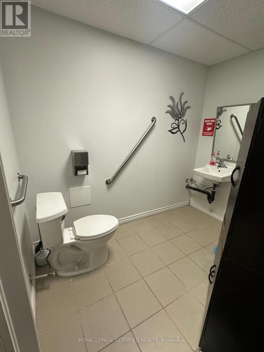 2 - 525 Thompson Road, Milton (Cl Clarke), Ontario  L9T 7Z1 - Photo 9 - W12893186