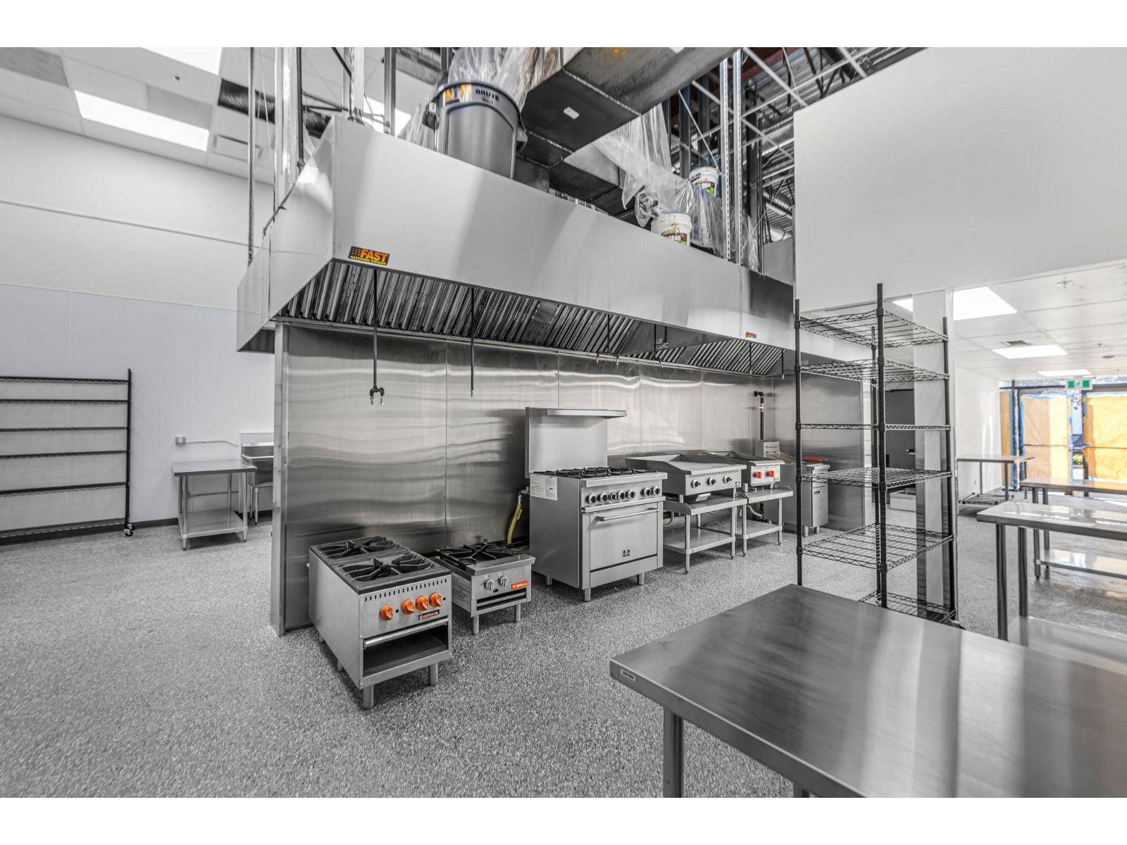 104 12889 84 Avenue, Surrey, British Columbia  V3W 0K5 - Photo 3 - C8076204