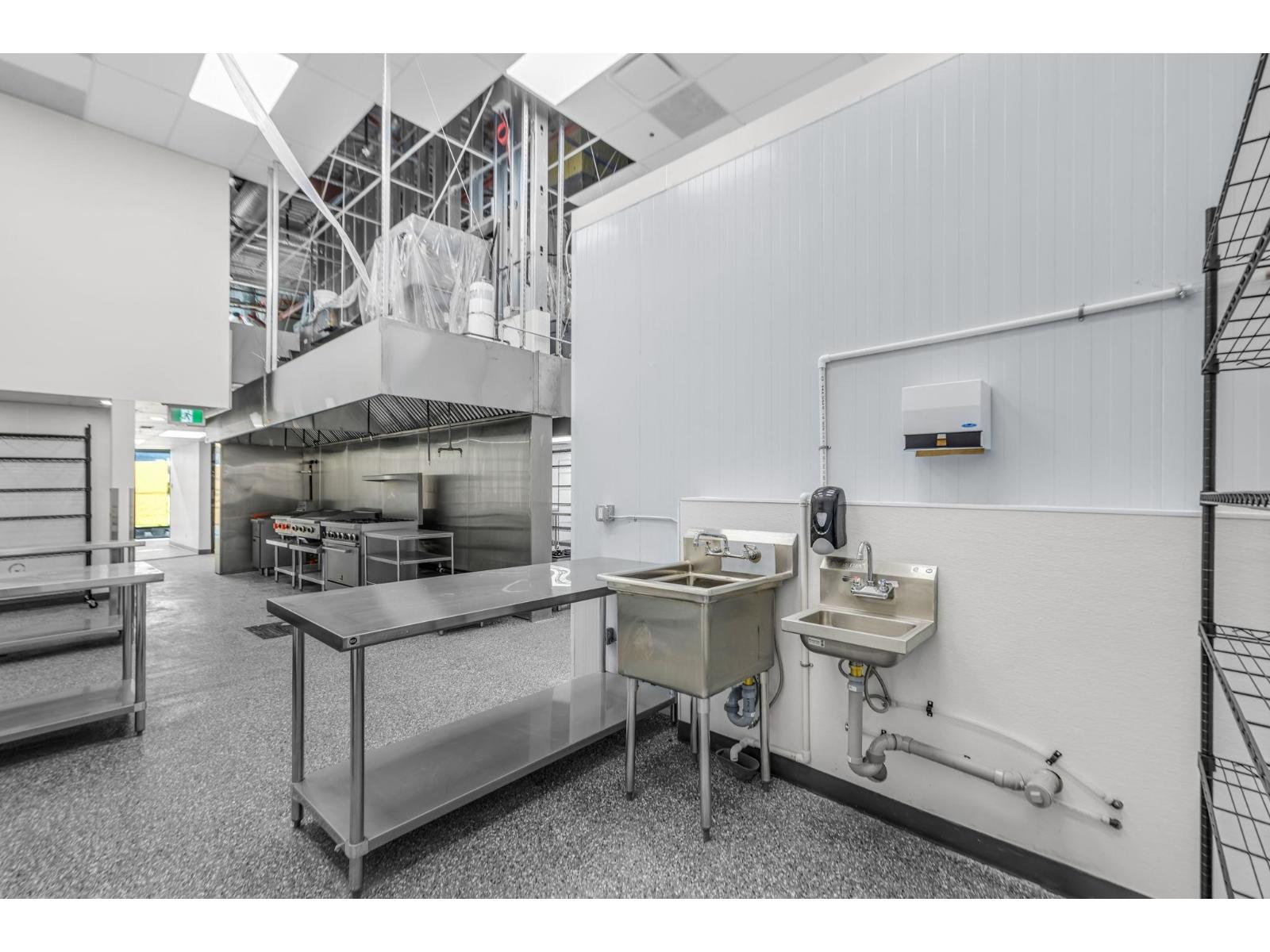 104 12889 84 Avenue, Surrey, British Columbia  V3W 0K5 - Photo 8 - C8076204