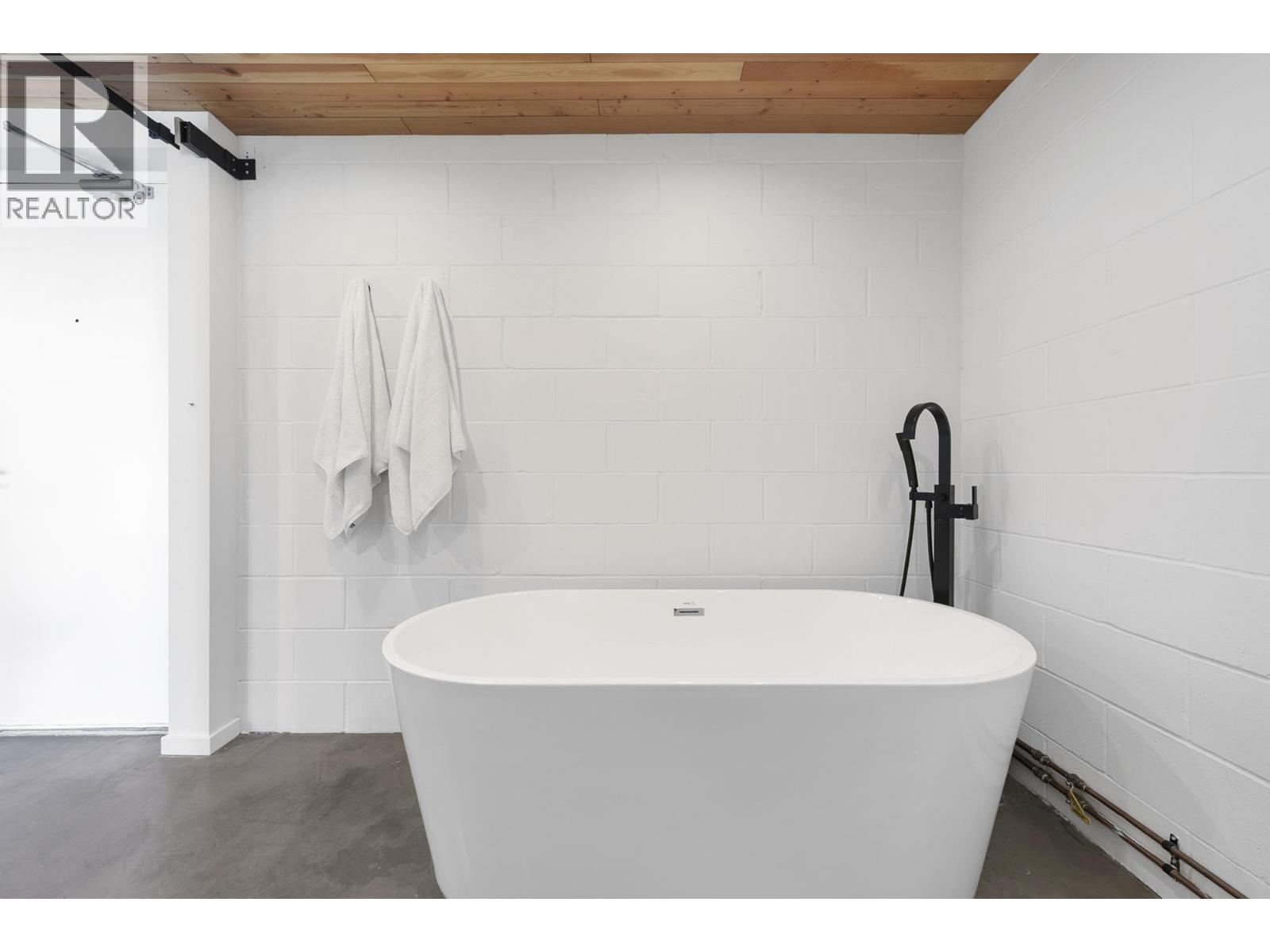 215 1220 E Pender Street, Vancouver, British Columbia  V6A 1W8 - Photo 22 - R3100678