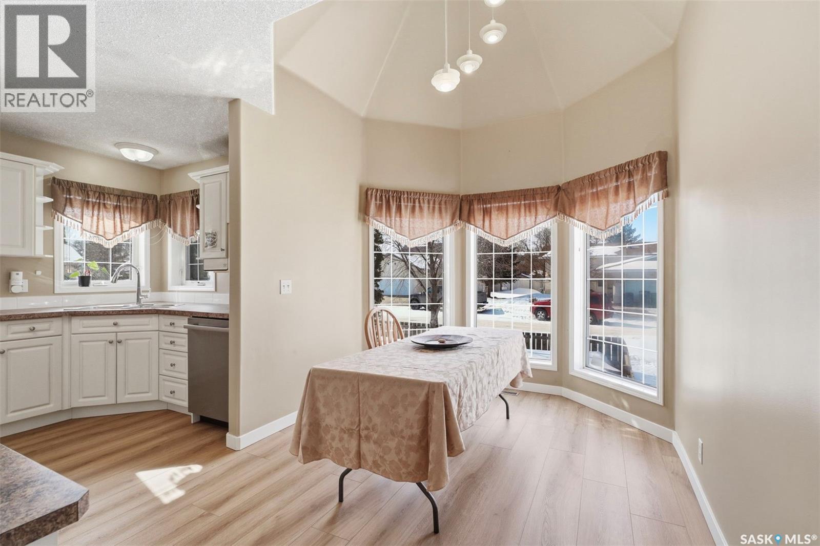 126 Hall Crescent, Saskatoon, Saskatchewan  S7L 7G6 - Photo 11 - SK030646