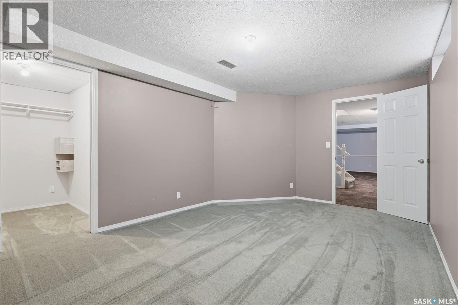 126 Hall Crescent, Saskatoon, Saskatchewan  S7L 7G6 - Photo 22 - SK030646