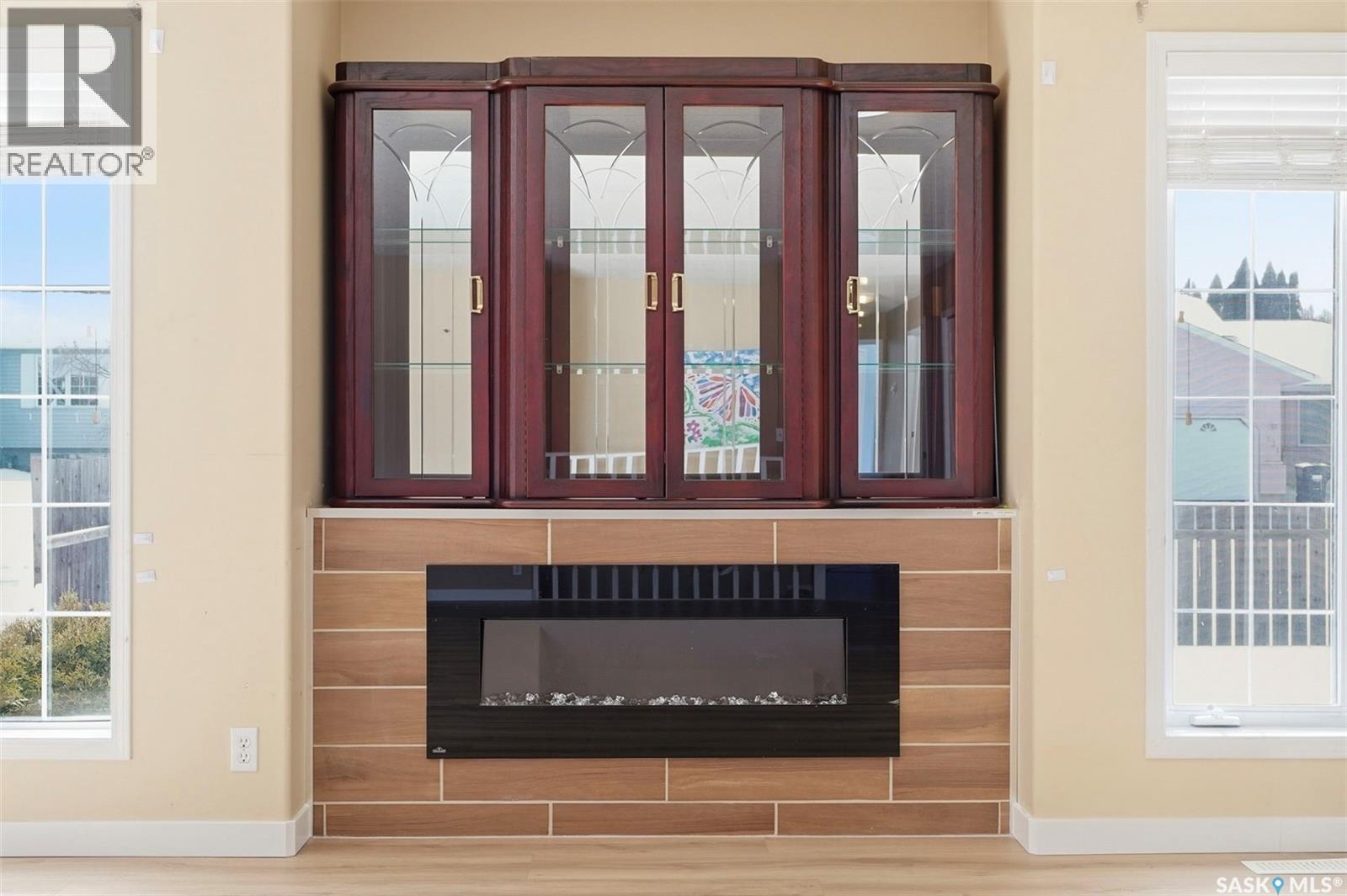 126 Hall Crescent, Saskatoon, Saskatchewan  S7L 7G6 - Photo 3 - SK030646