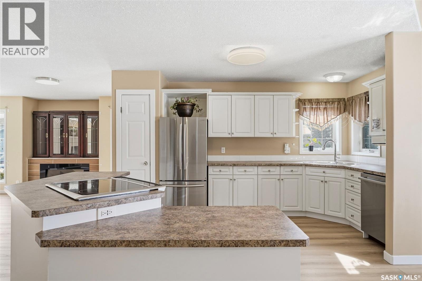 126 Hall Crescent, Saskatoon, Saskatchewan  S7L 7G6 - Photo 6 - SK030646