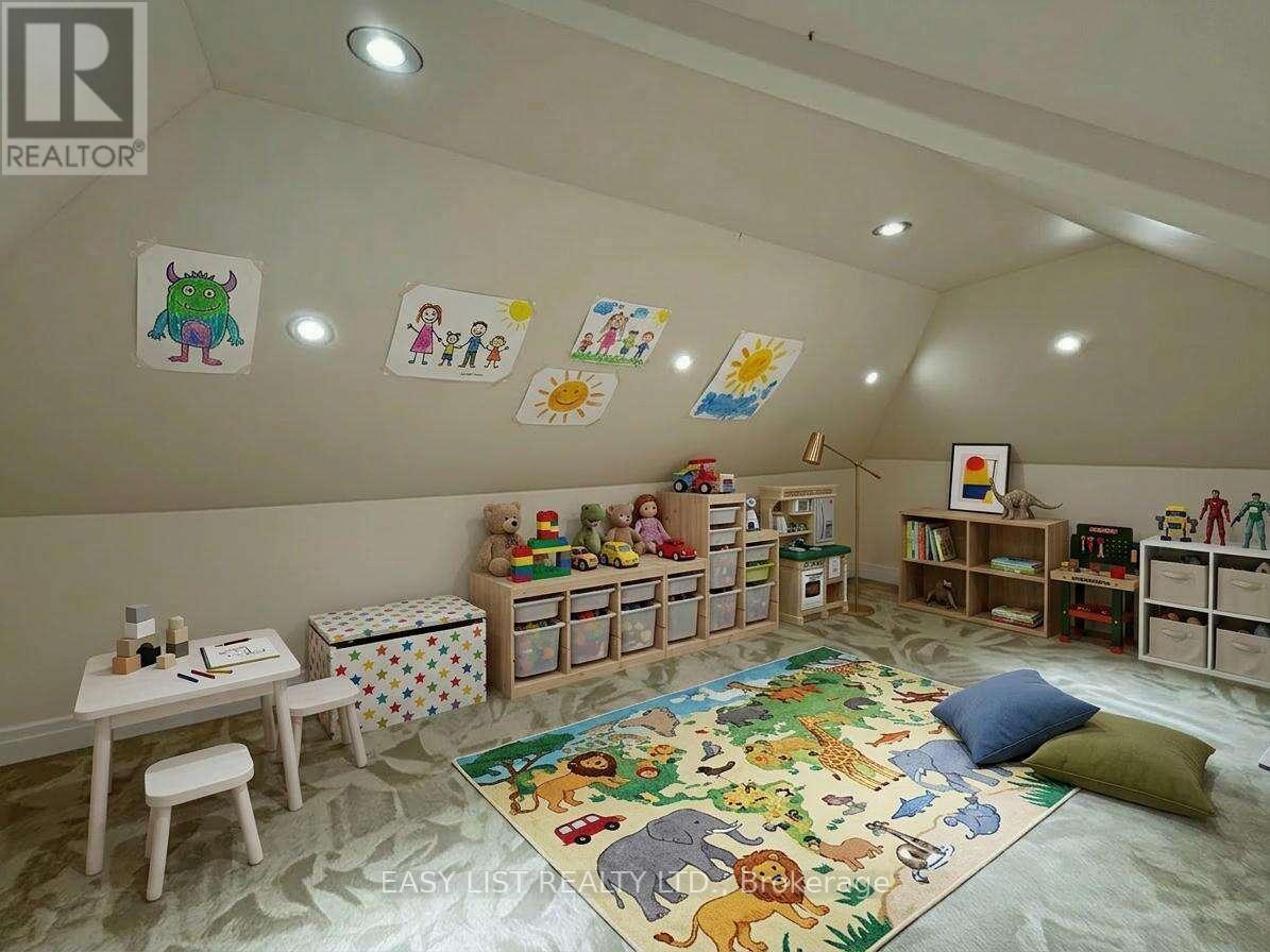 28 Inverleigh Drive, Toronto, Ontario  M8Y 3E3 - Photo 14 - W12863854