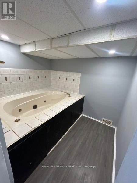 214 Burlington Street E, Hamilton (North End), Ontario  L8L 4H1 - Photo 14 - X12775994