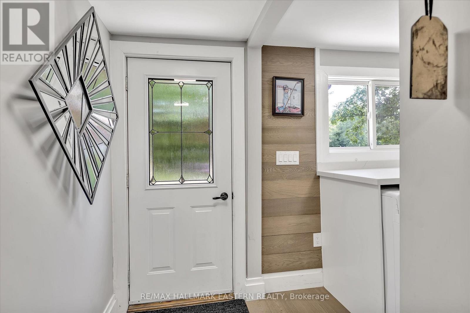 504 Pine Point Lane, Madoc, Ontario  K0K 2K0 - Photo 20 - X12893366