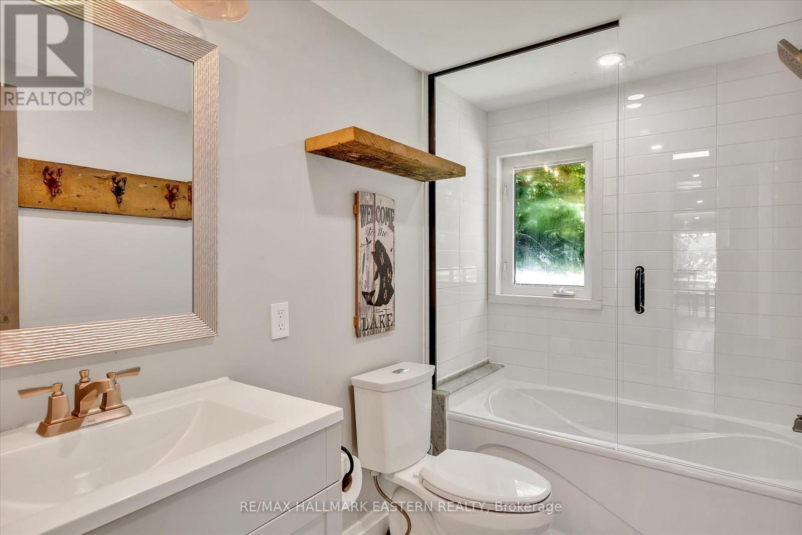 504 Pine Point Lane, Madoc, Ontario  K0K 2K0 - Photo 22 - X12893366