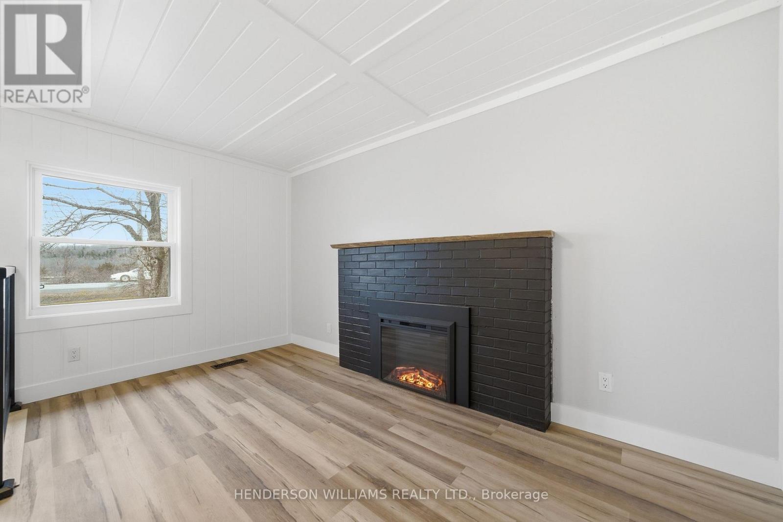 732 Glen Miller Road, Quinte West, Ontario  K8V 5P8 - Photo 10 - X12893440