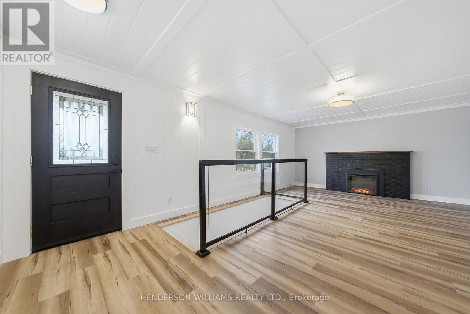 732 Glen Miller Road, Quinte West, Ontario  K8V 5P8 - Photo 4 - X12893440