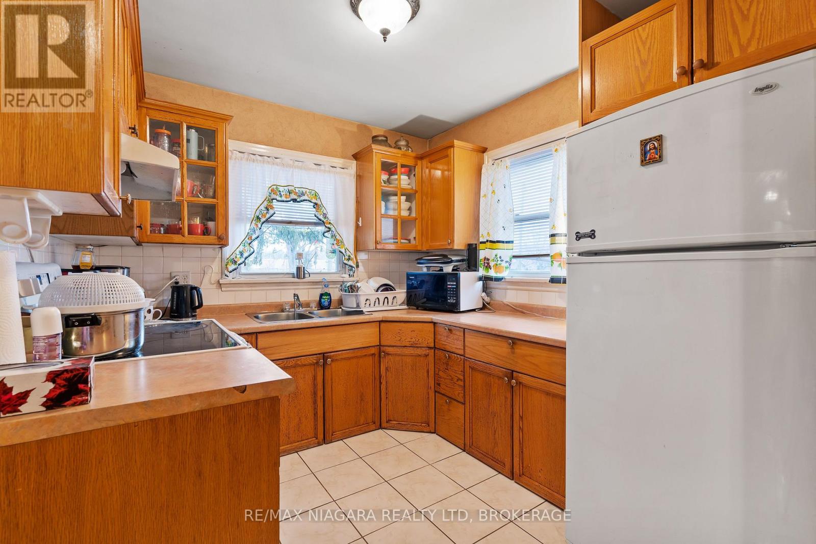 5999 Montrose Road, Niagara Falls (West Wood), Ontario  L2H 1L4 - Photo 4 - X12892038