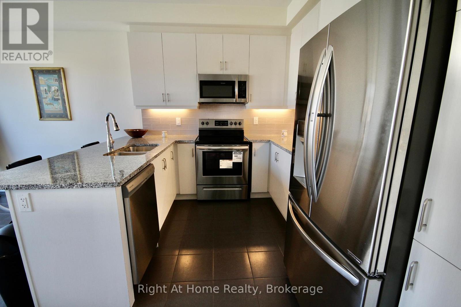 119 Stork Street, Oakville, Ontario  L6H 7C8 - Photo 16 - W12441085