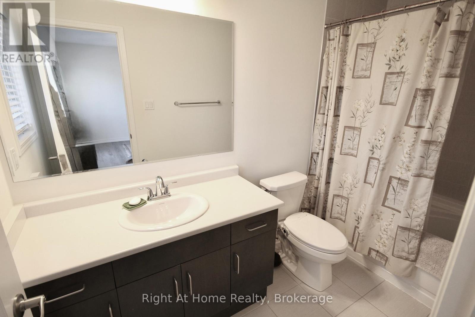 119 Stork Street, Oakville, Ontario  L6H 7C8 - Photo 24 - W12441085