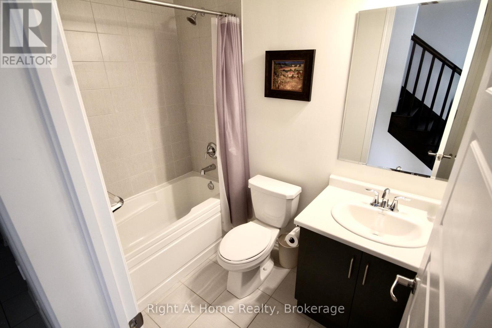 119 Stork Street, Oakville, Ontario  L6H 7C8 - Photo 9 - W12441085