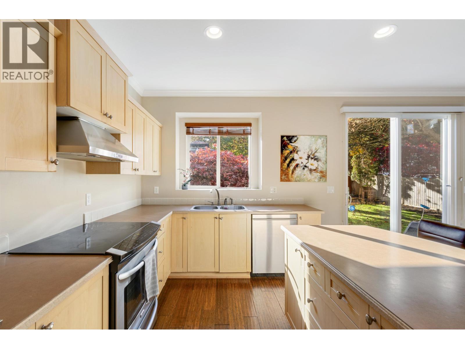 1078 Euphrates Crescent, Port Coquitlam, British Columbia  V3B 8B8 - Photo 12 - R3100446