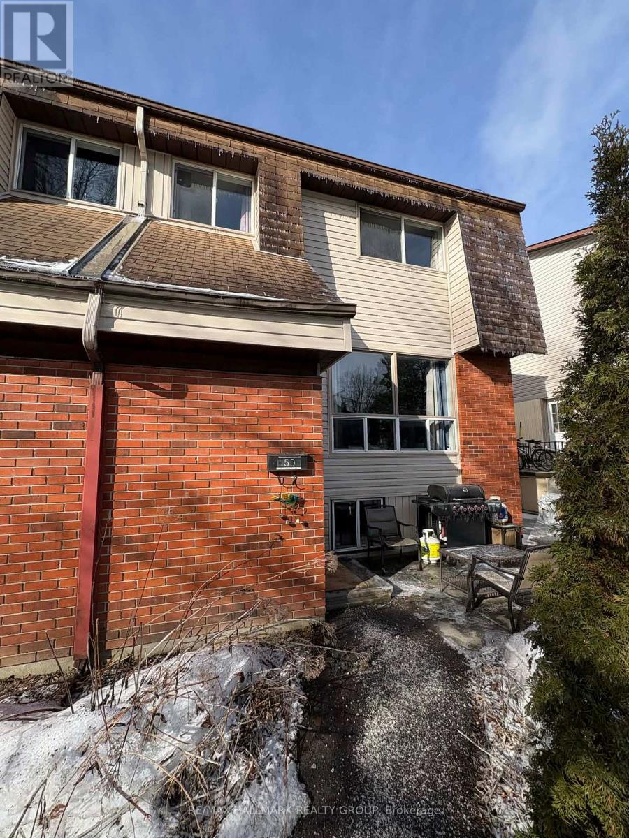 78 - 5d Sonnet Crescent, Ottawa, Ontario  K2H 8W8 - Photo 3 - X12893412