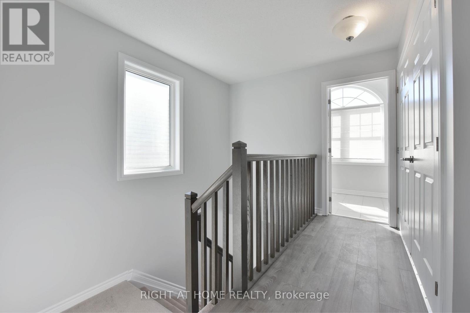 598 Malahat Way, Ottawa, Ontario  K2V 0J7 - Photo 14 - X12893468