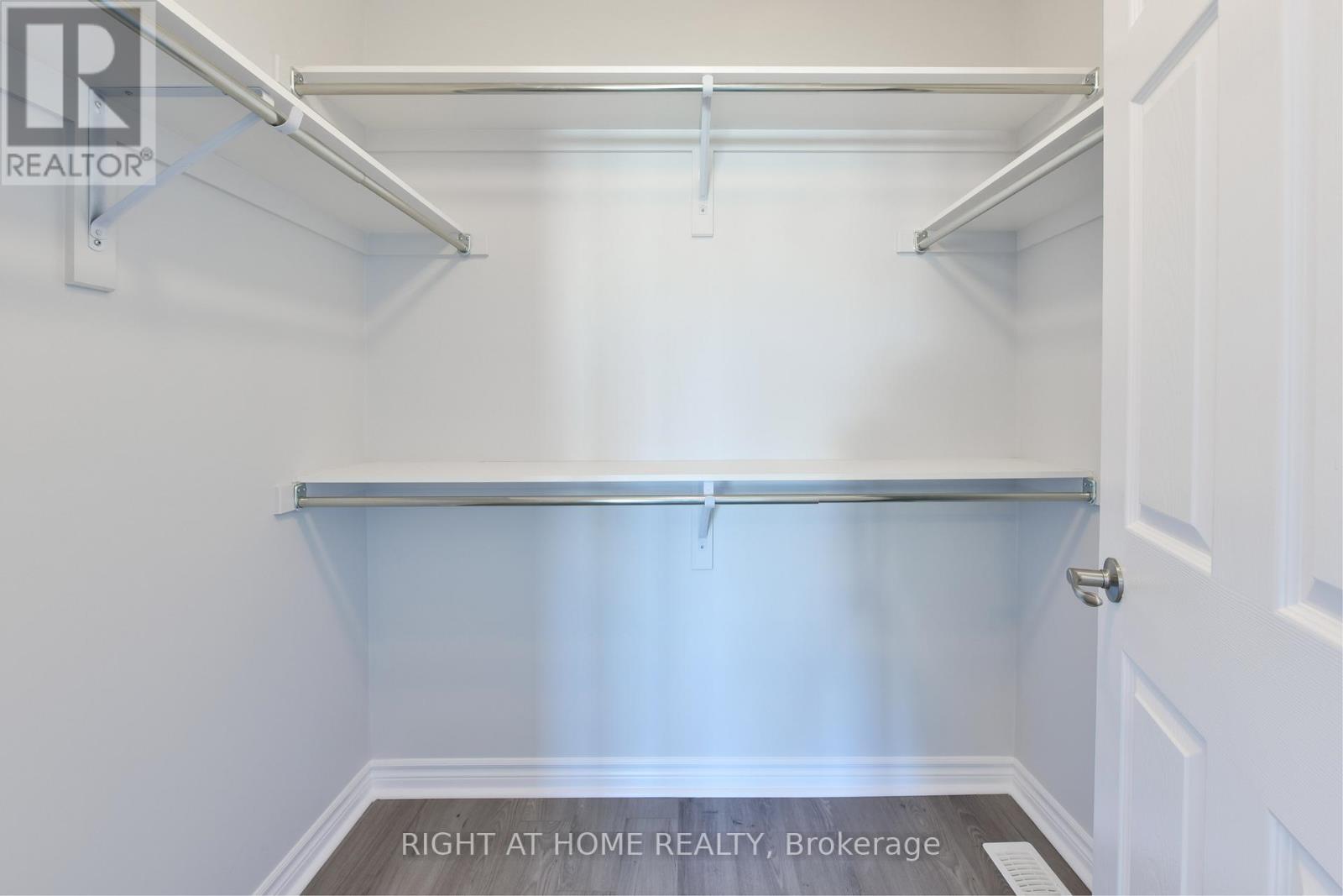 598 Malahat Way, Ottawa, Ontario  K2V 0J7 - Photo 17 - X12893468