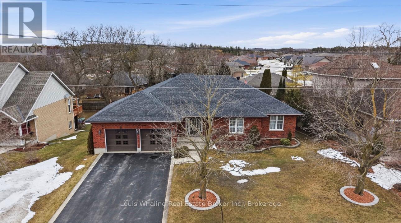 711 21st A Avenue, Hanover, Ontario  N4N 3M2 - Photo 2 - X12883654