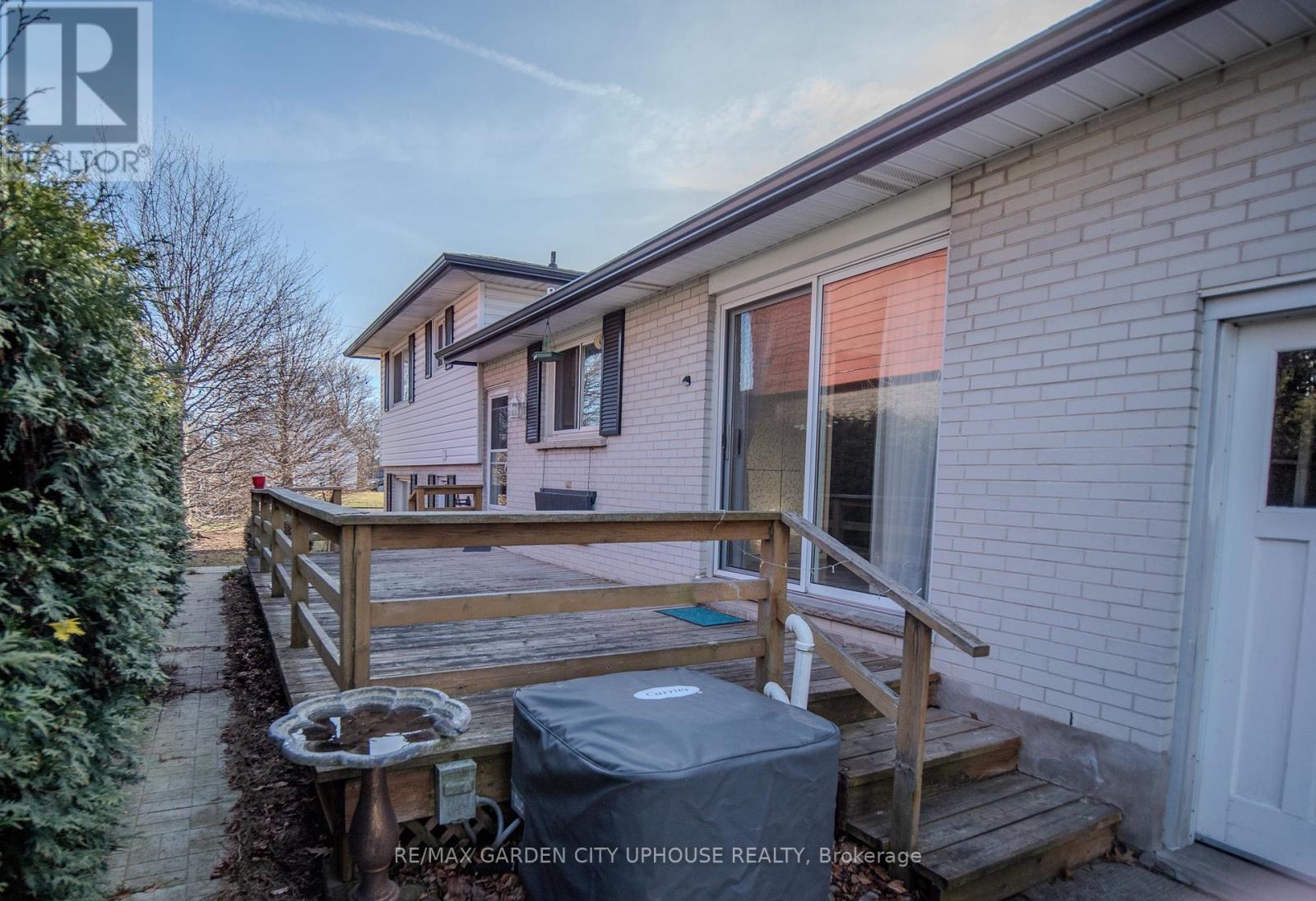 4430 Dovewood Drive, Niagara Falls (Morrison), Ontario  L2E 6M1 - Photo 16 - X12893402