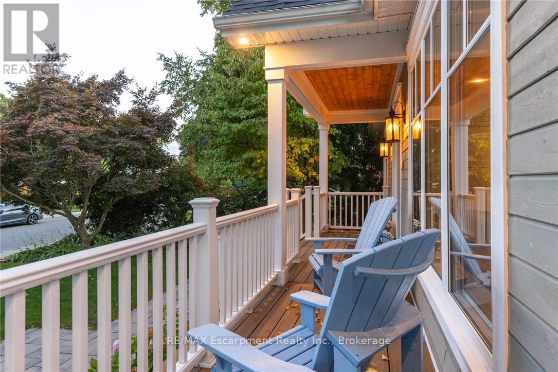 2195 Courtland Drive, Burlington (Brant), Ontario  L7R 1S2 - Photo 36 - W12893276