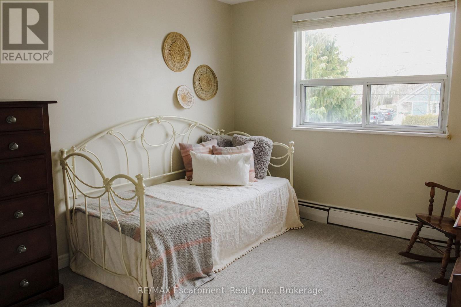 203 - 485 Thorold Road, Welland (Prince Charles), Ontario  L3C 3X1 - Photo 18 - X12893296