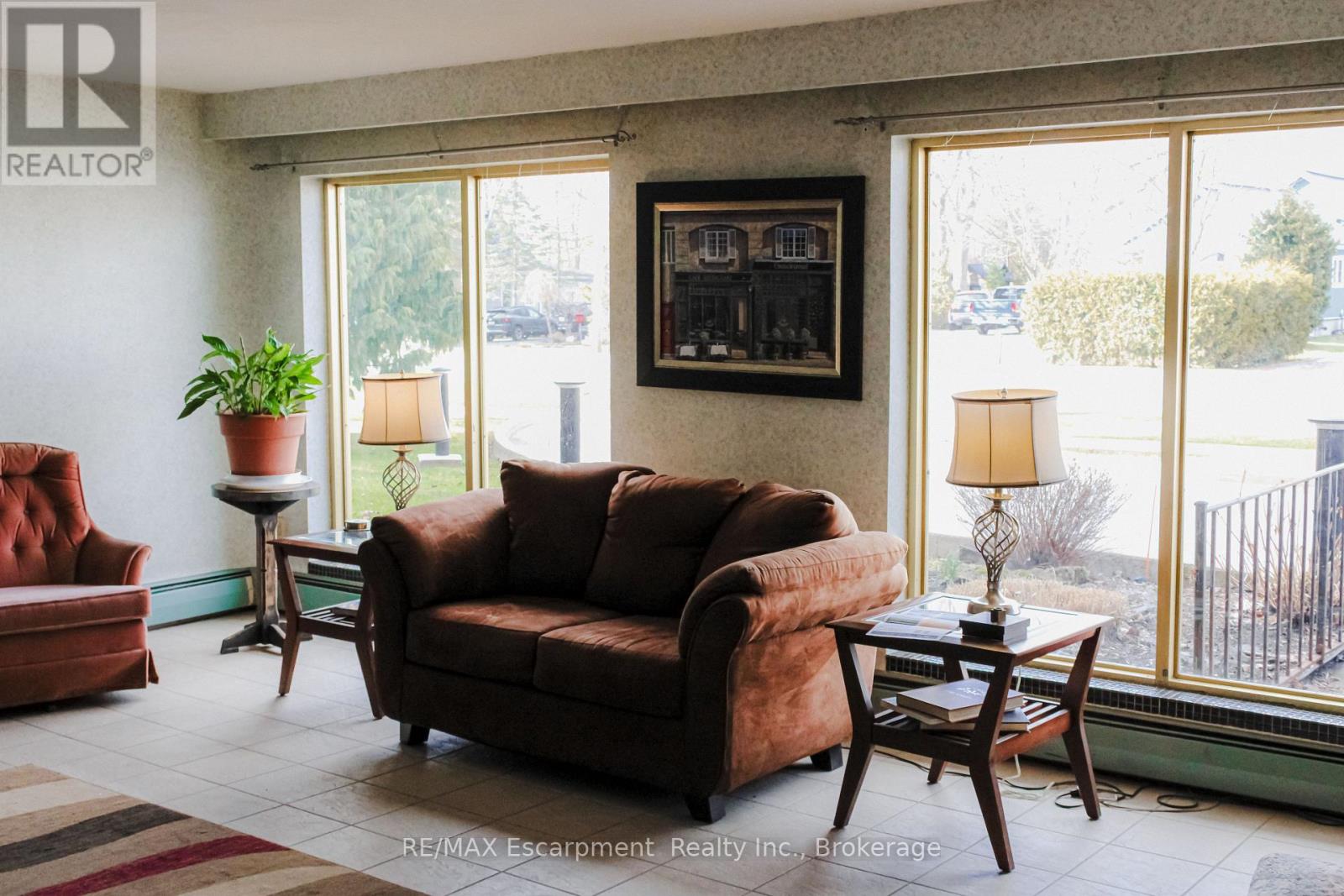 203 - 485 Thorold Road, Welland (Prince Charles), Ontario  L3C 3X1 - Photo 25 - X12893296