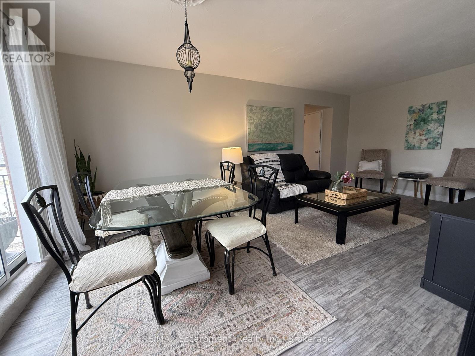 203 - 485 Thorold Road, Welland (Prince Charles), Ontario  L3C 3X1 - Photo 5 - X12893296