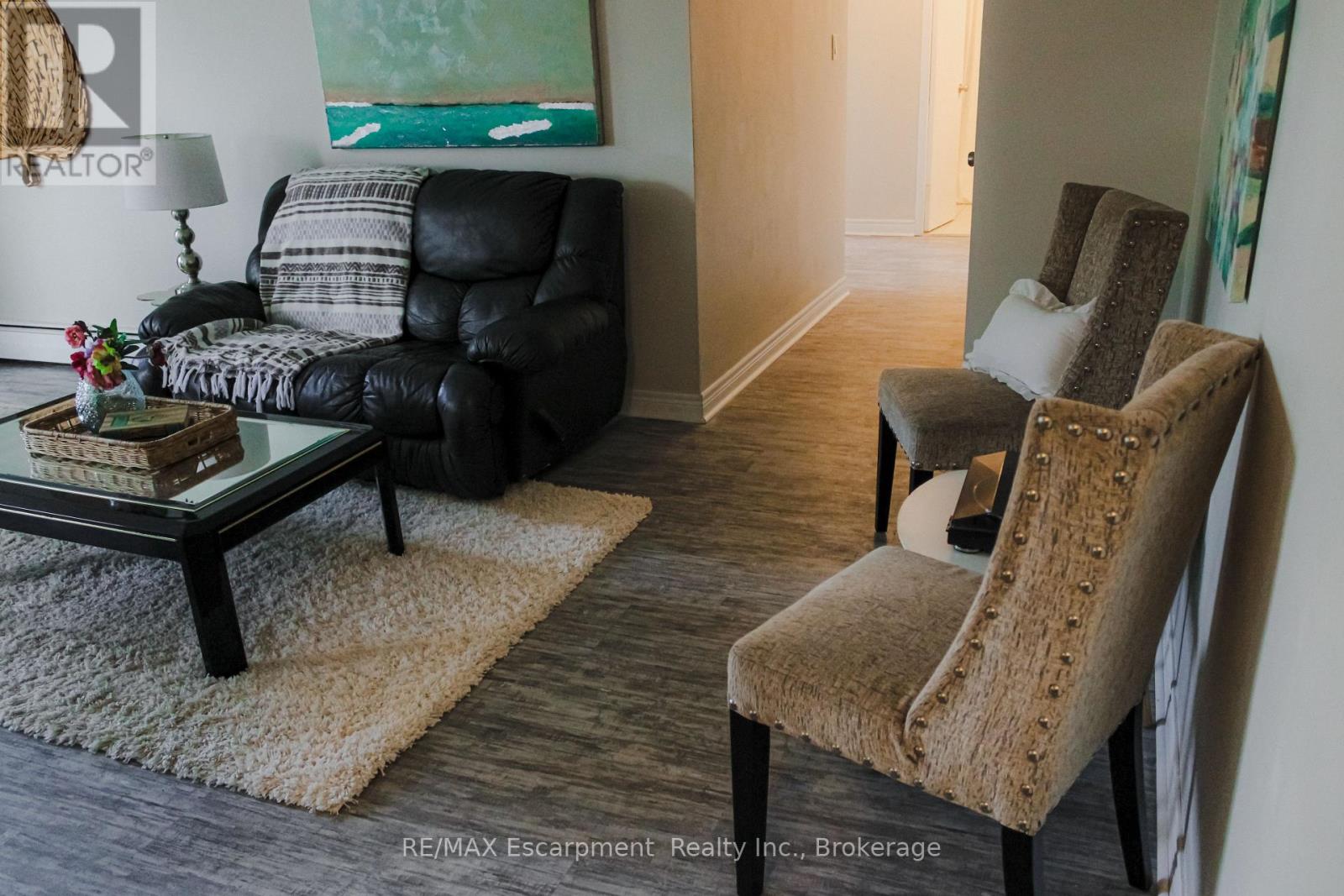 203 - 485 Thorold Road, Welland (Prince Charles), Ontario  L3C 3X1 - Photo 6 - X12893296