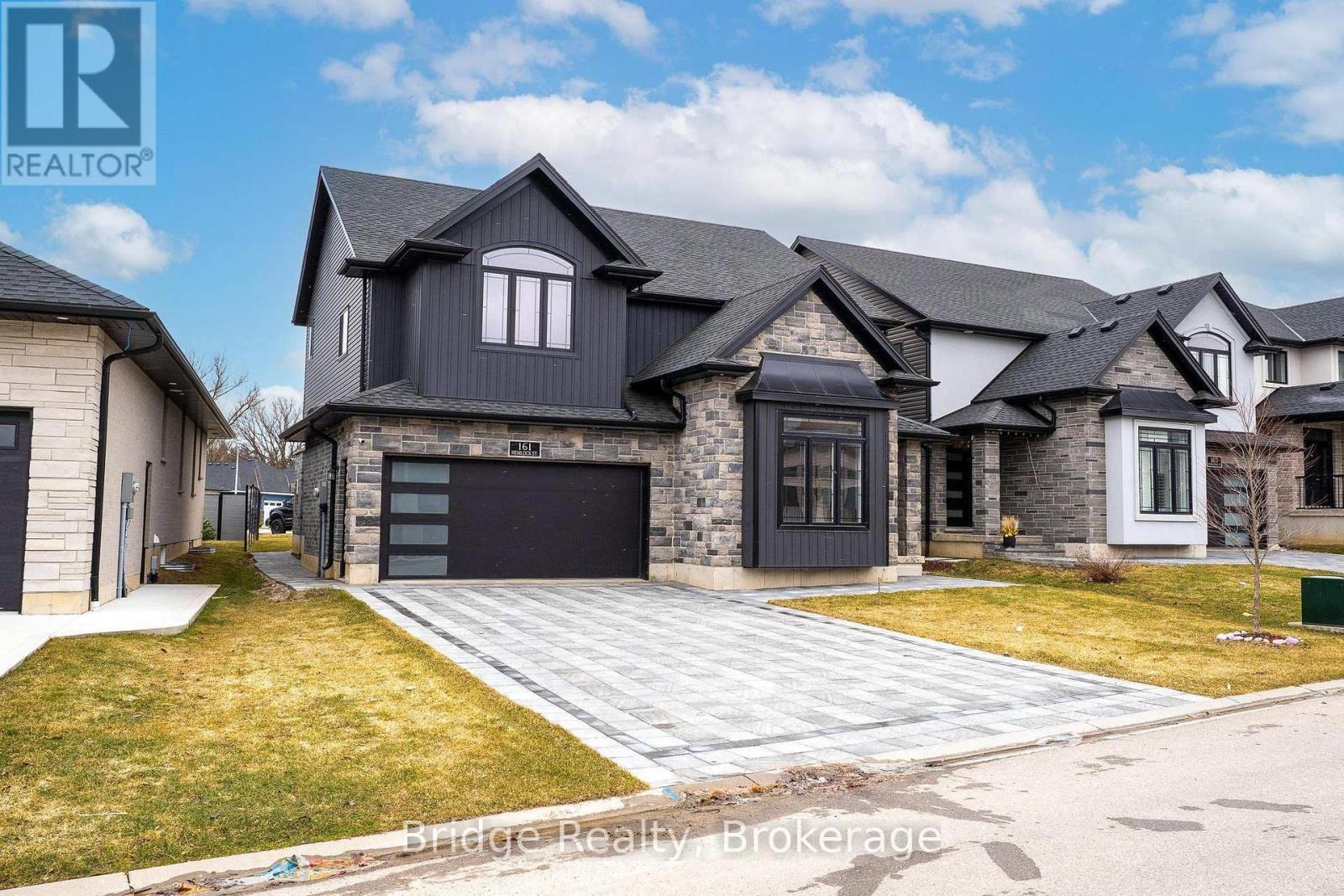 161 Hemlock Street, Woodstock (Woodstock - North), Ontario  N4S 0E4 - Photo 3 - X12893324