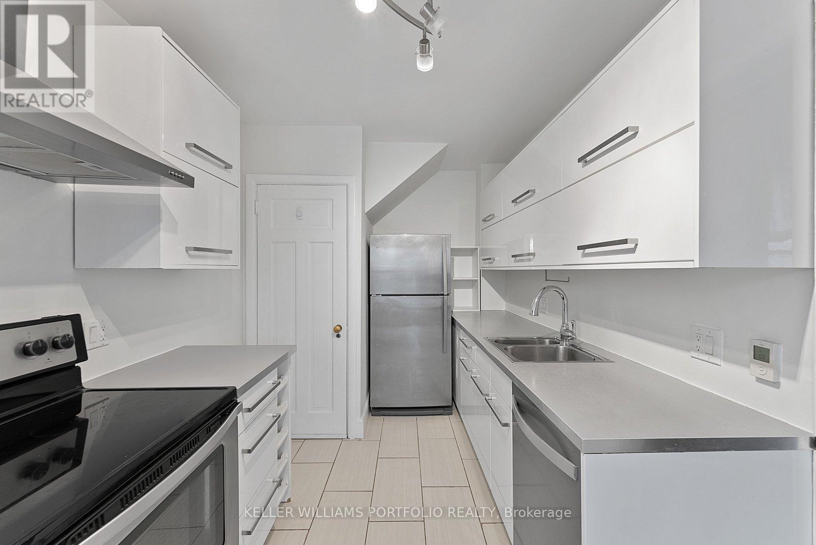 145 Glengrove Avenue W, Toronto, Ontario  M4R 1P1 - Photo 18 - C12827106